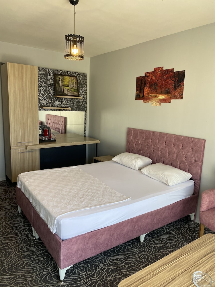 Tuyap Pin Suite 8/50