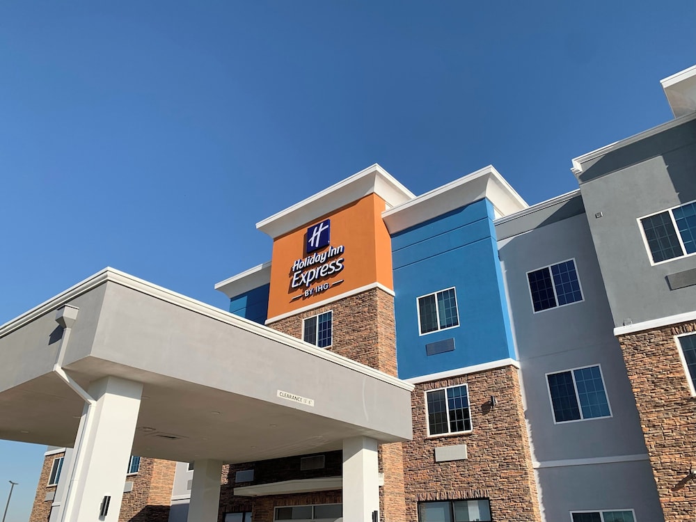 Quality Suites 5/46