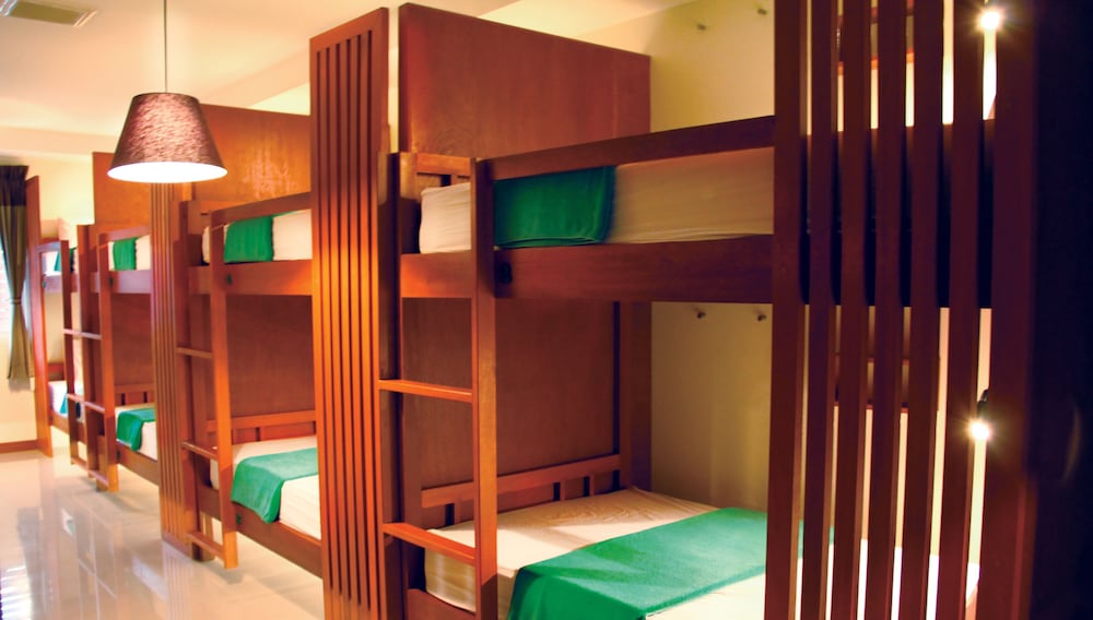 Phangan Pearl Hostel 16/18