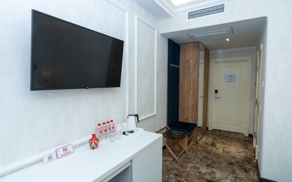 Garnet Hotel Tashkent 8/60