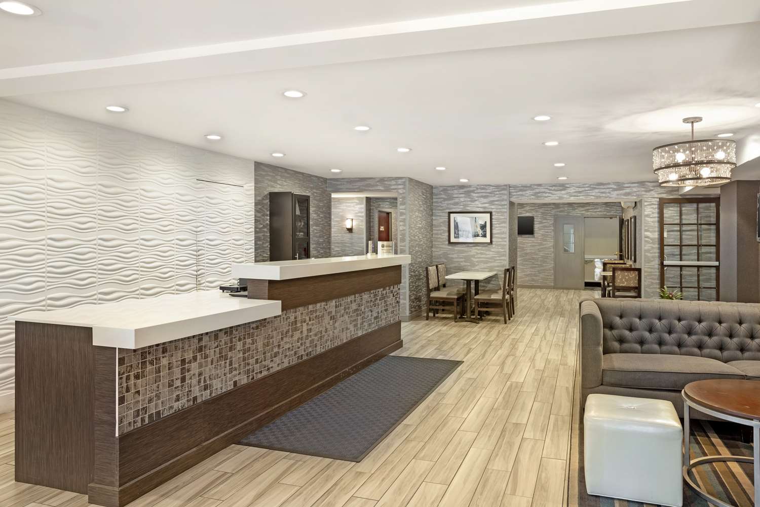 Best Western Plus Fairfield Hotel 5/30