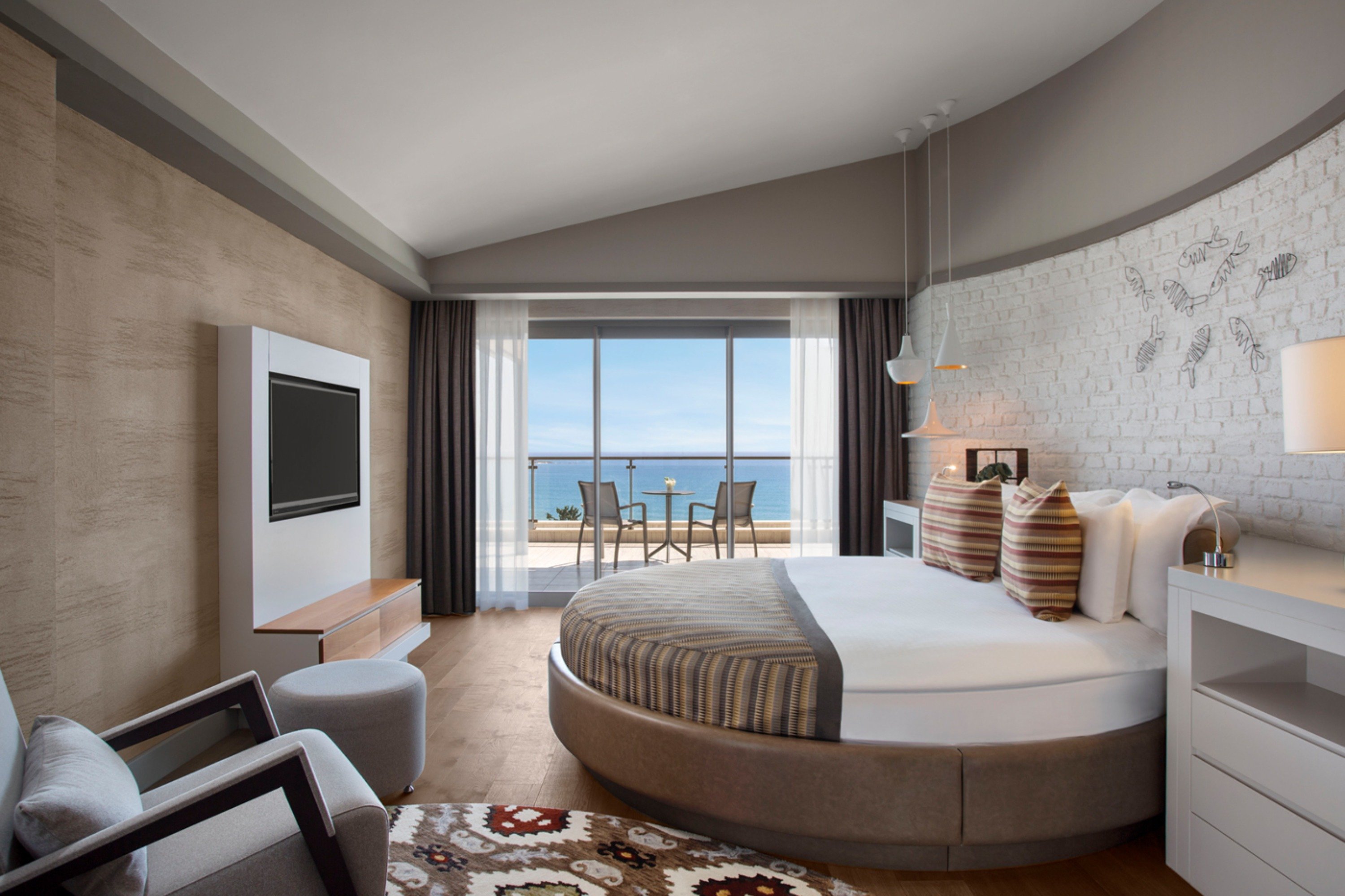 Acanthus and Cennet Barut Collection 6/20