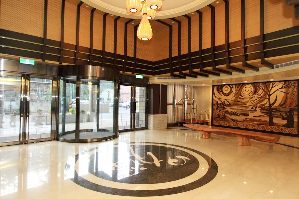 Sun Moon Lake Hotel 11/74