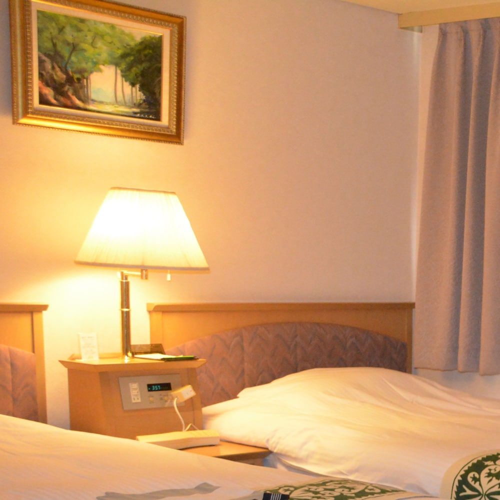 Harbor Plaza Hotel 16/49