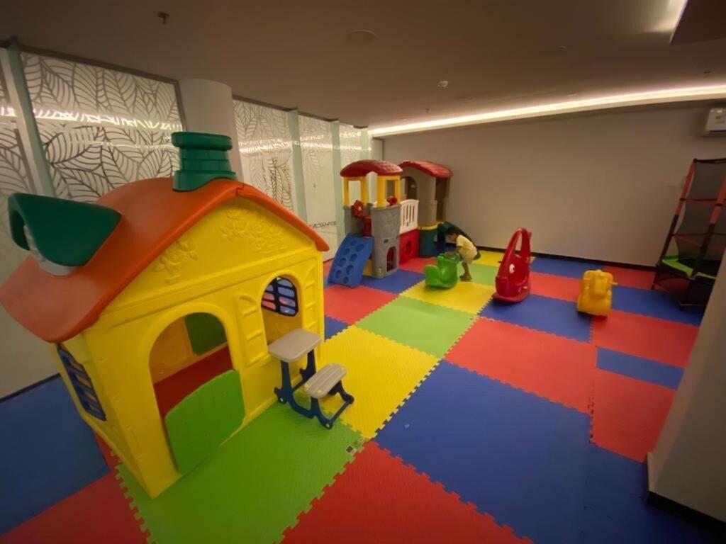 إطلالة الشرفة ٣(Terrace View 3 - Serviced Apartments) 22/25