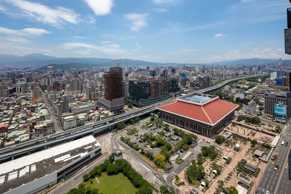 Roaders Plus Hotel Taipei Station 45/50