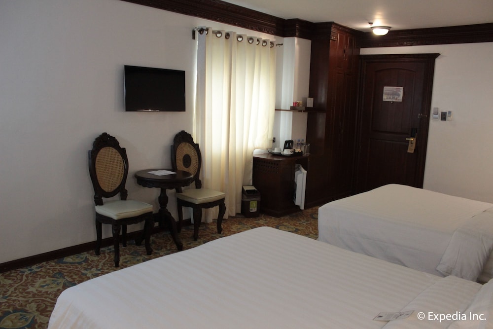 Hotel Luna Annex 23/50