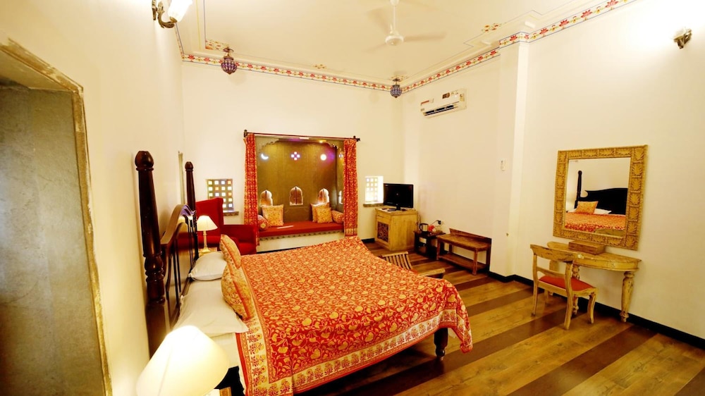Hotel Udaigarh 31/57