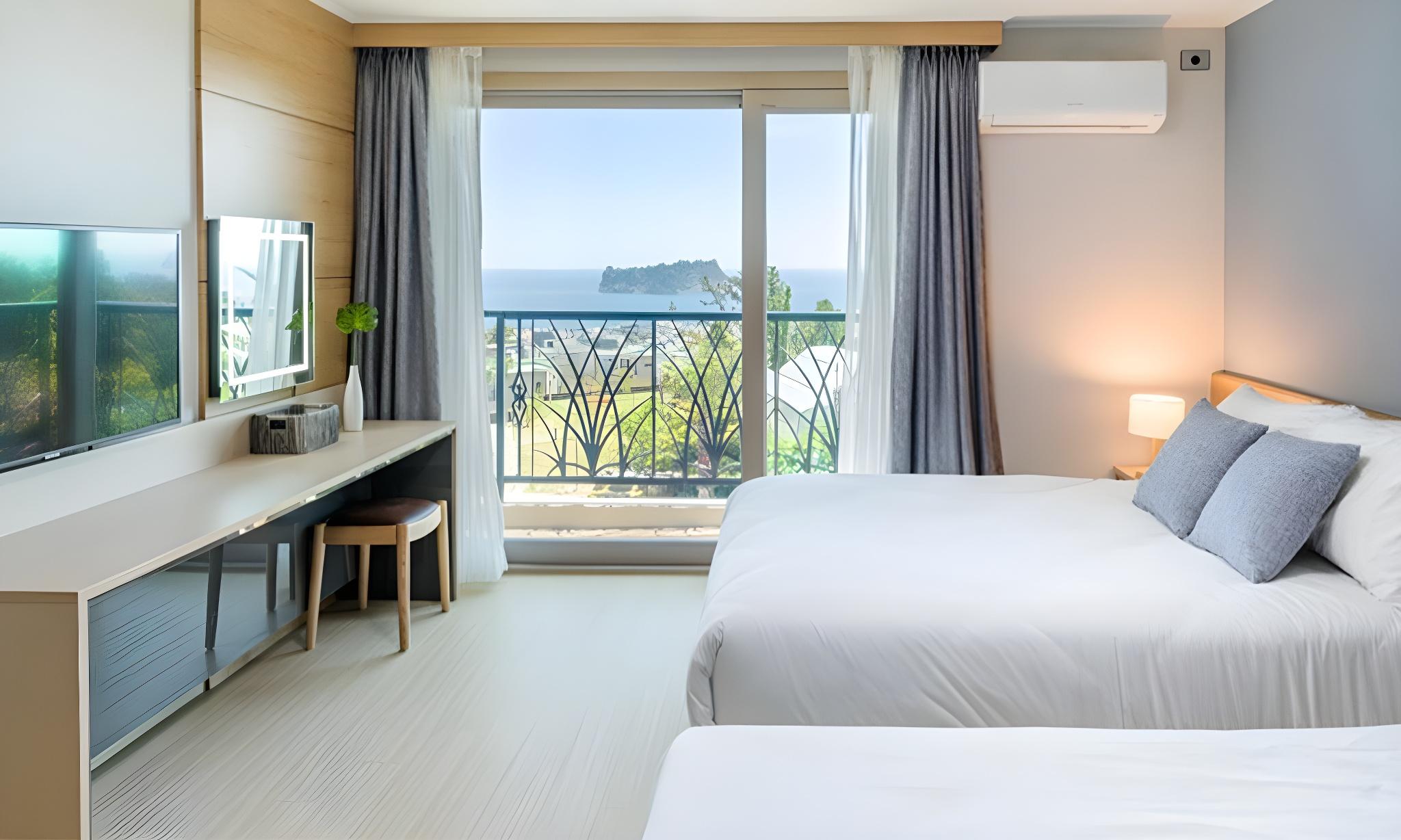 Ocean, Premier, 2 Double Beds