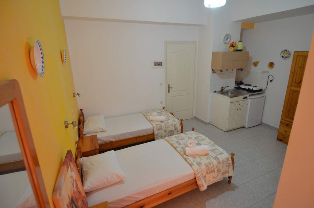 Marianthi Studios Stegna 34/70