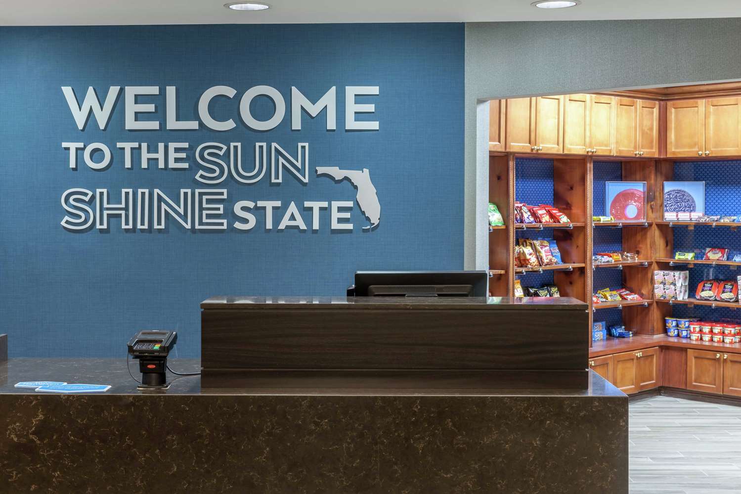 Hampton Inn Suites Miami Doral Dolphin Mall 7/52