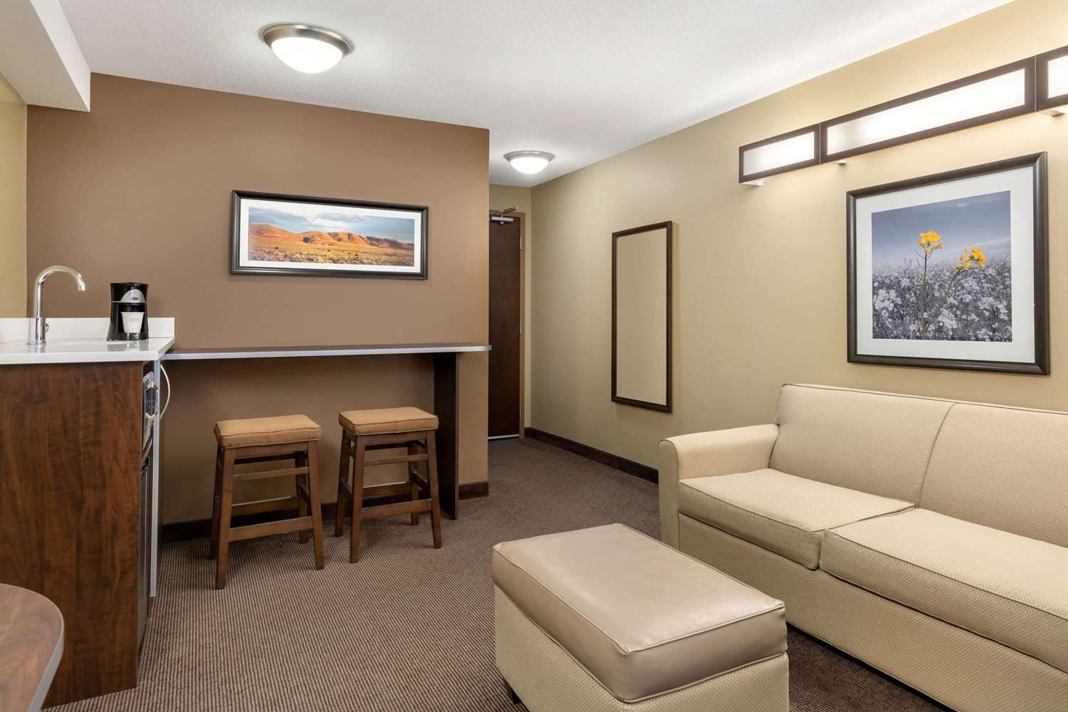 Microtel Inn & Suites By Wyndham Estevan 18/30