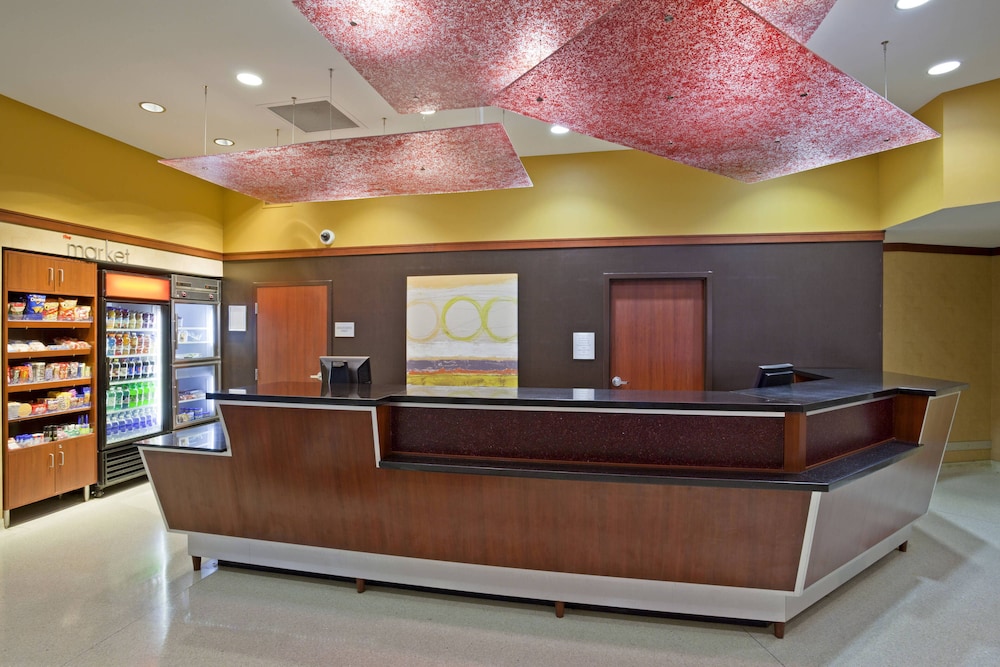 Courtyard by Marriott Minneapolis Maple Grove/Arbor Lakes 6/70