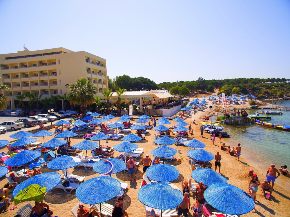 Tuntas Beach Hotel Altinkum 20/27