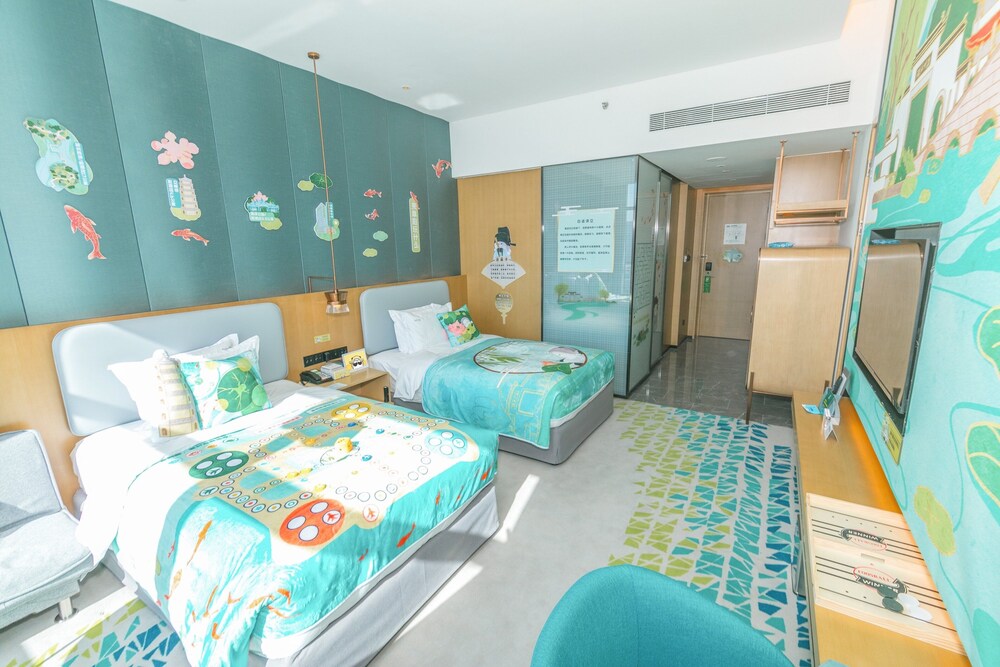 Holiday Inn Fuyang 19/75