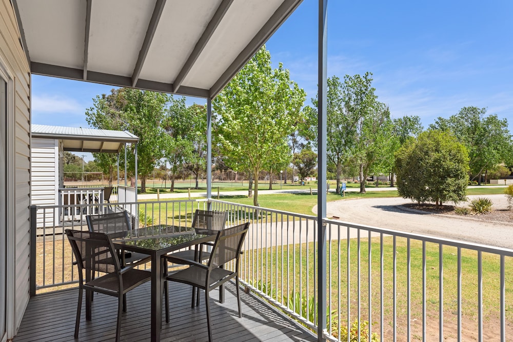 DISCOVERY PARKS - MOAMA WEST 15/32