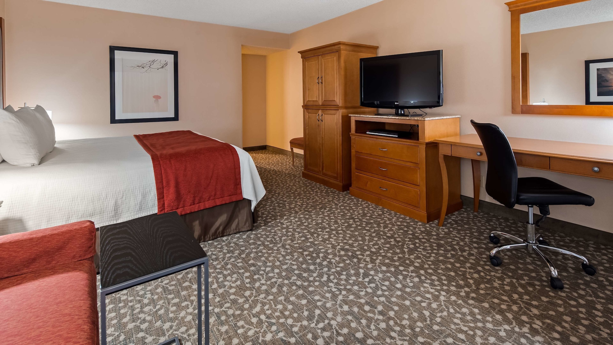 غرفة قياسية بسرير كوين لذوي الإعاقة، Best Western Plus Oak Harbor Hotel & Conference Center 6/10