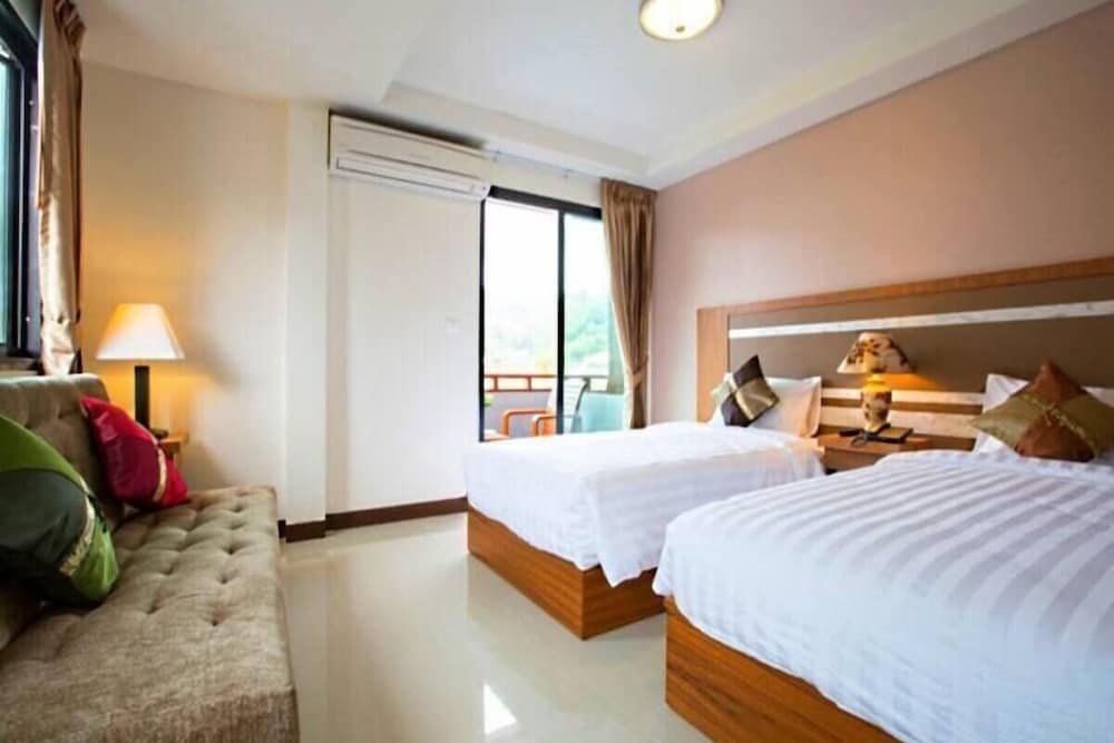 Patong V Hotel 10/32