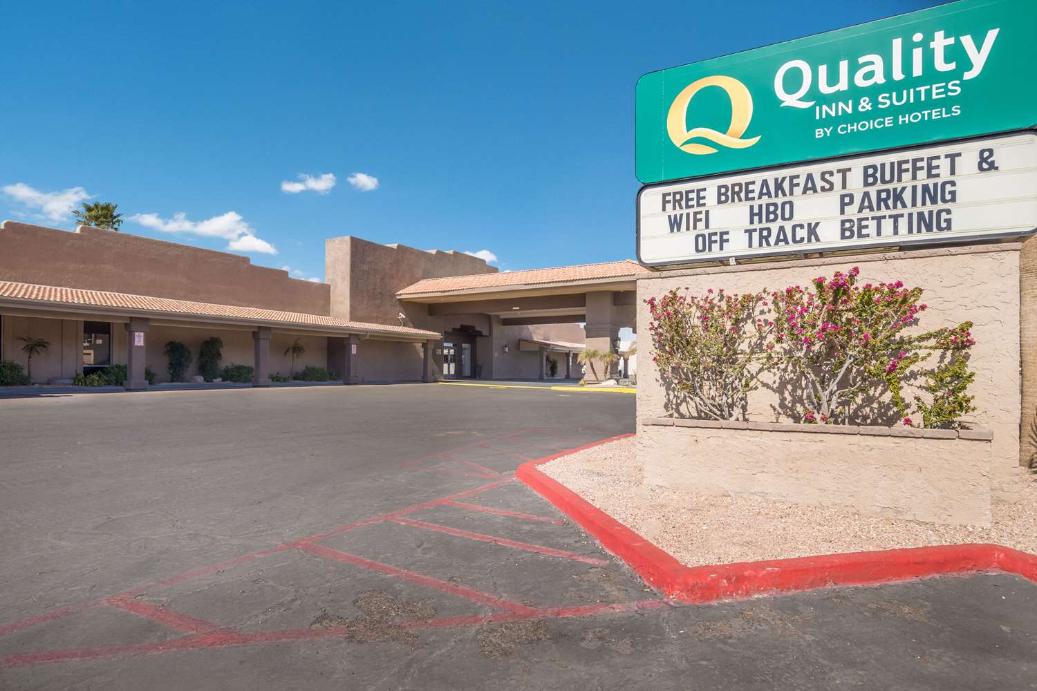 Quality Inn Suites Lake Havasu City 44/55