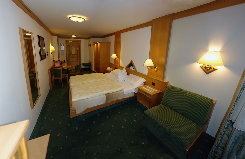 Hotel Cesa Tyrol 14/71