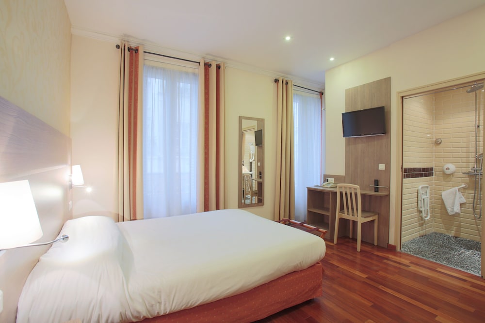 GRAND HOTEL DU LOIRET 16/46