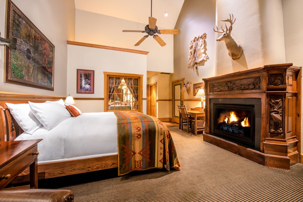Big Cedar Lodge 18/66