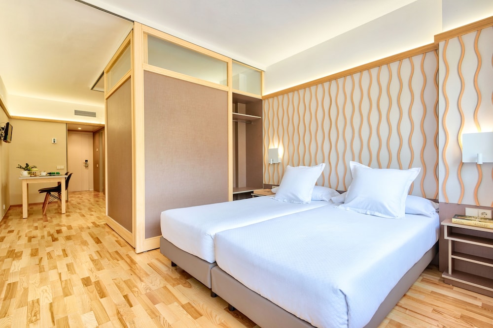 Bonanova Suite 20/58