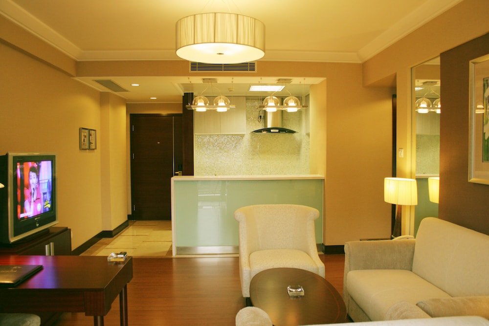 Golden Diamond Hotel 2/17