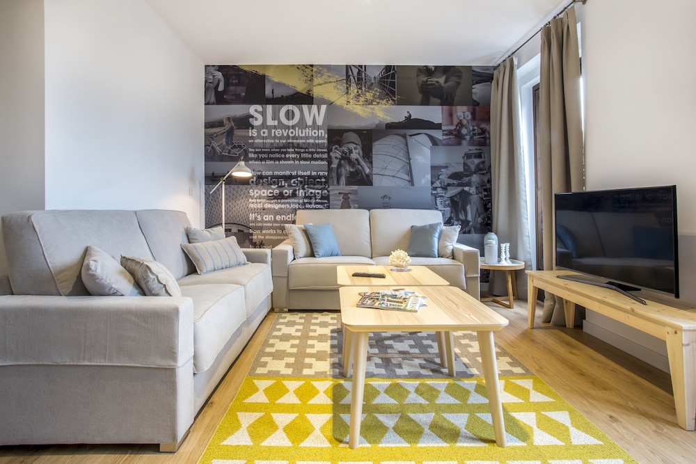 Slow Suites Luchana 57/79