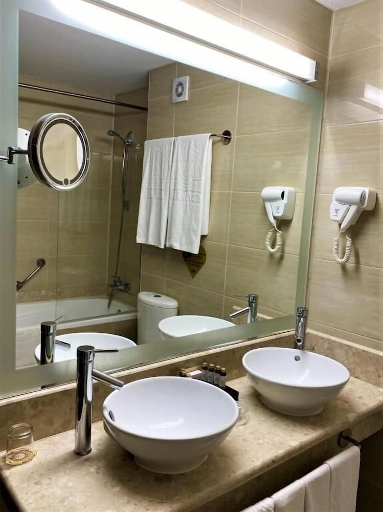 Maxi Park Velingrad 49/50