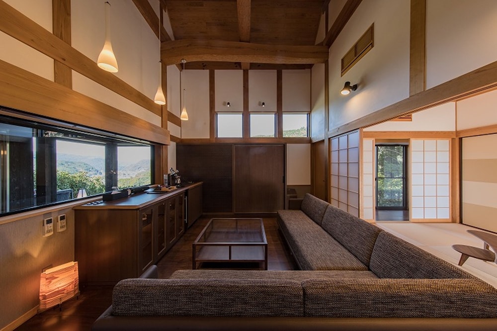 Okuhita Onsen Umehibiki 46/68
