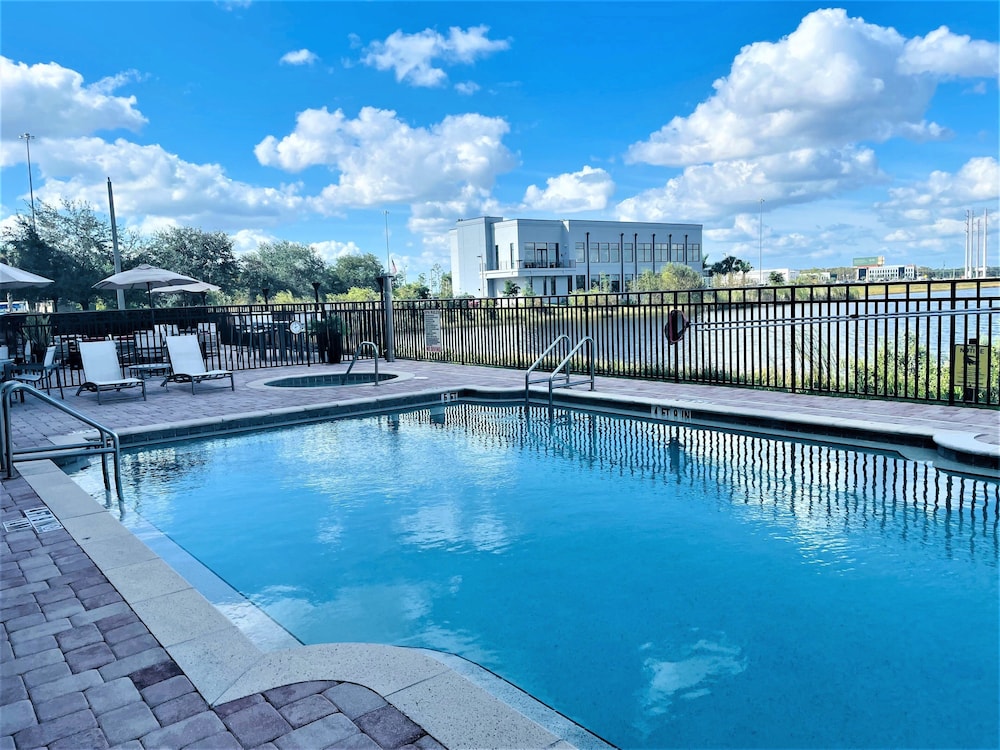 Crowne Plaza Ft. Myers Gulf Coast, An Ihg Hotel 3/78