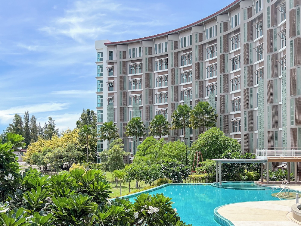 The Kaset Hua Hin 8/60
