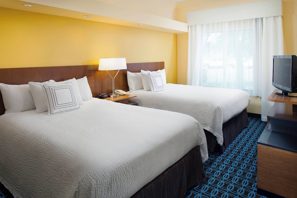 Fairfield Inn Suites Lafayette South 6/36