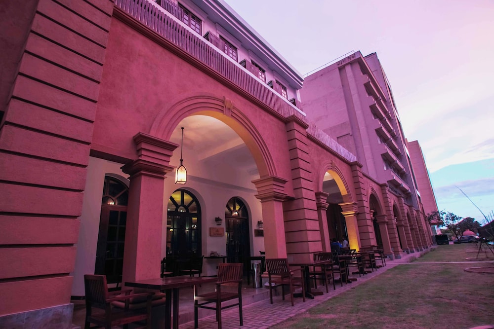 The Steuart by Citrus in COLOMBO
