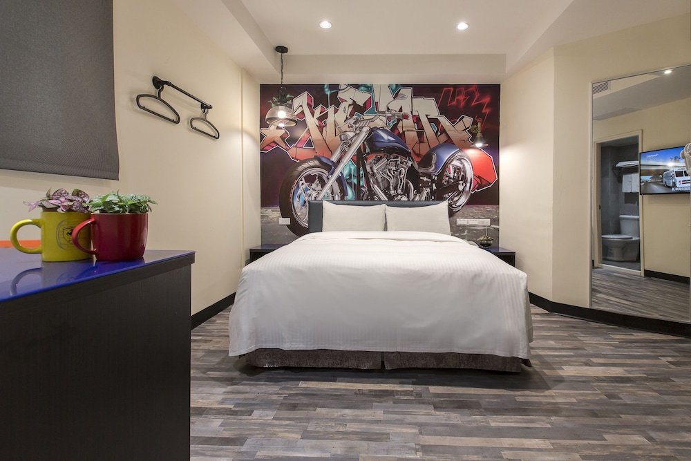 The Young Hotel Taoyuan 13/32