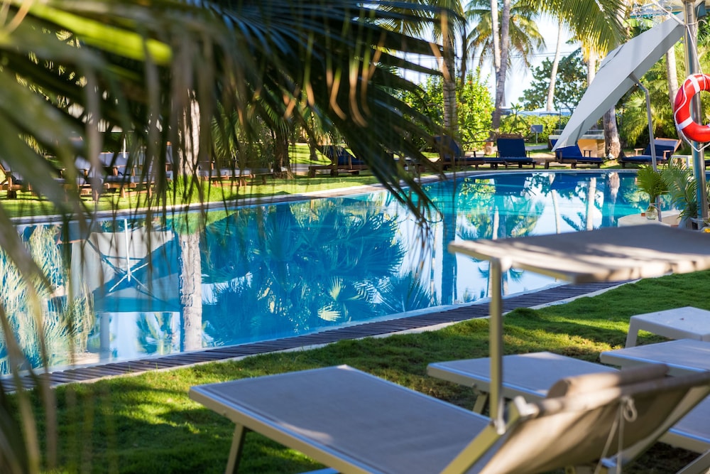 Alisei Beachfront Hotel And Spa 46/50