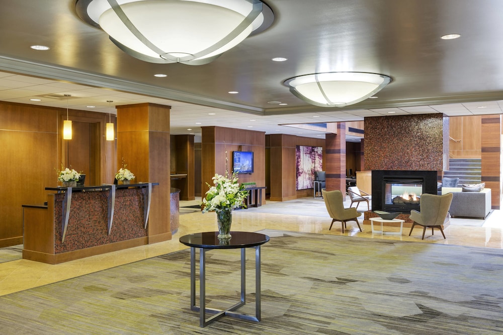 COURTYARD BY MARRIOTT LOGAN AIRPORT 41/49