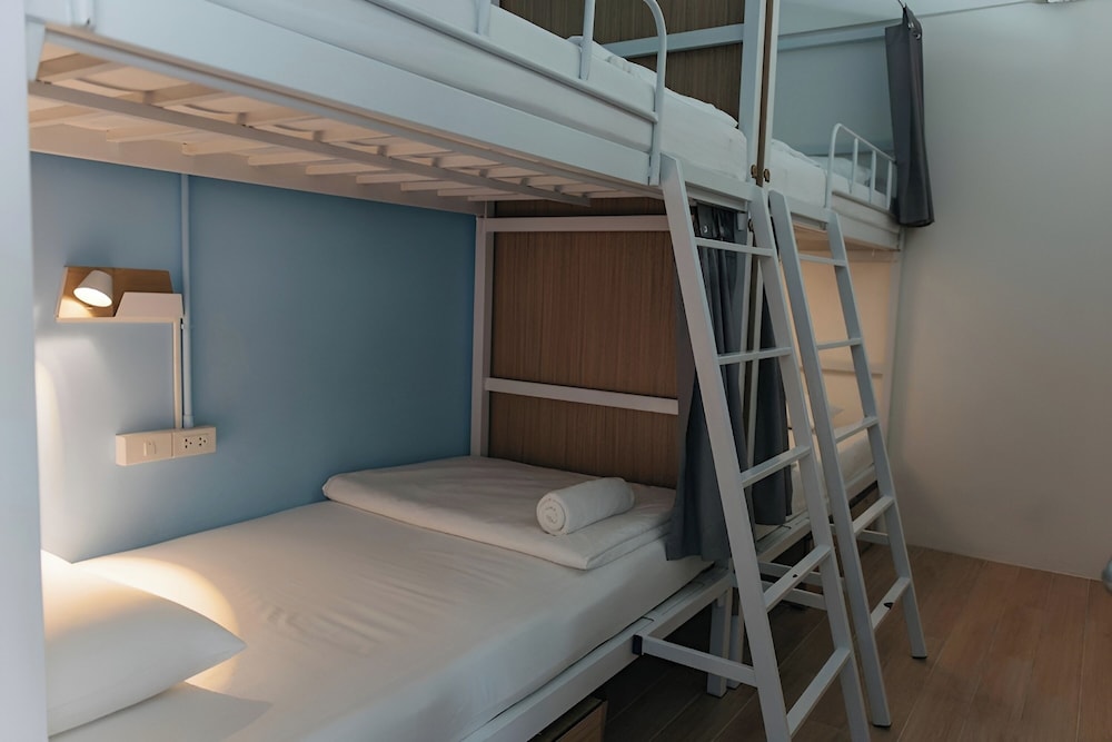 Ease Hostel 20/34