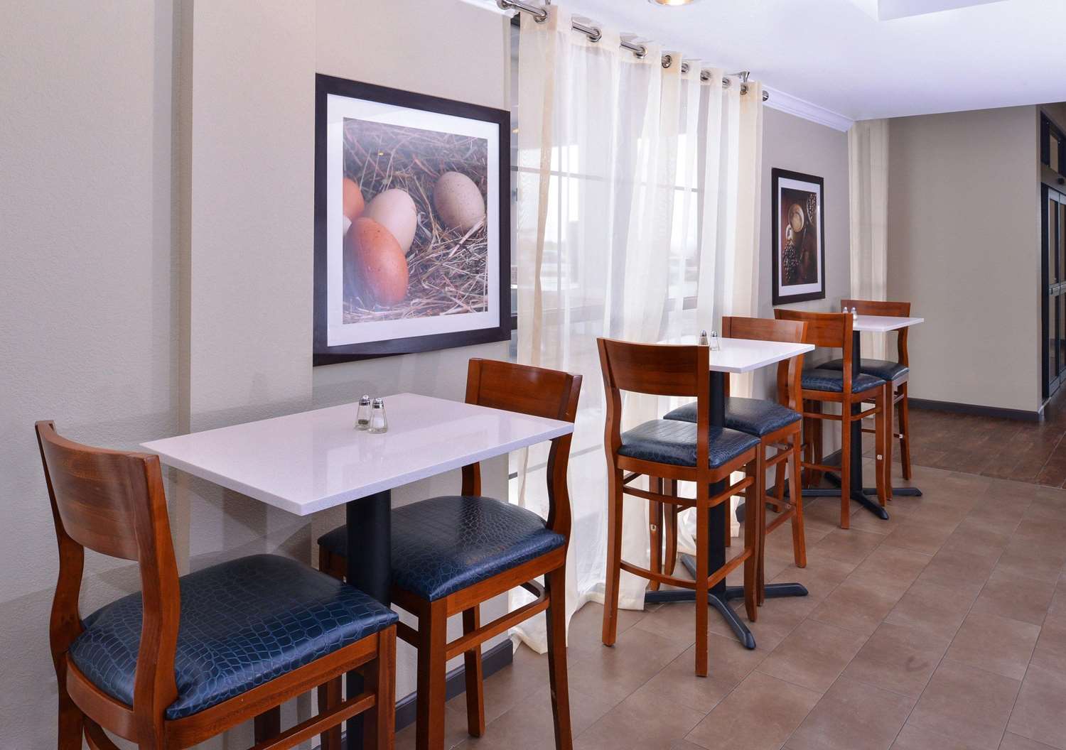 Comfort Suites near Westchase on Beltway 8 34/46