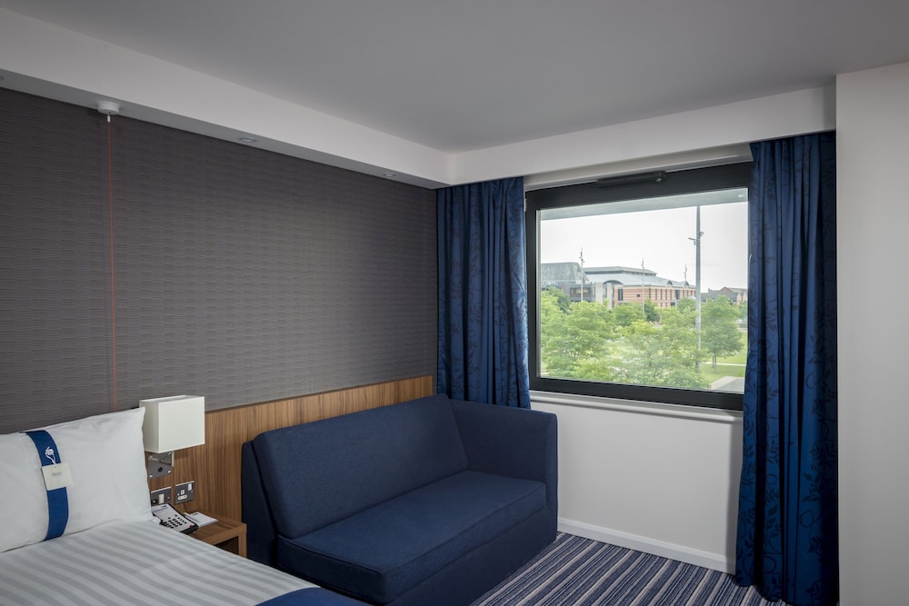 Holiday Inn Express Middlesbrough Centre Square 40/68