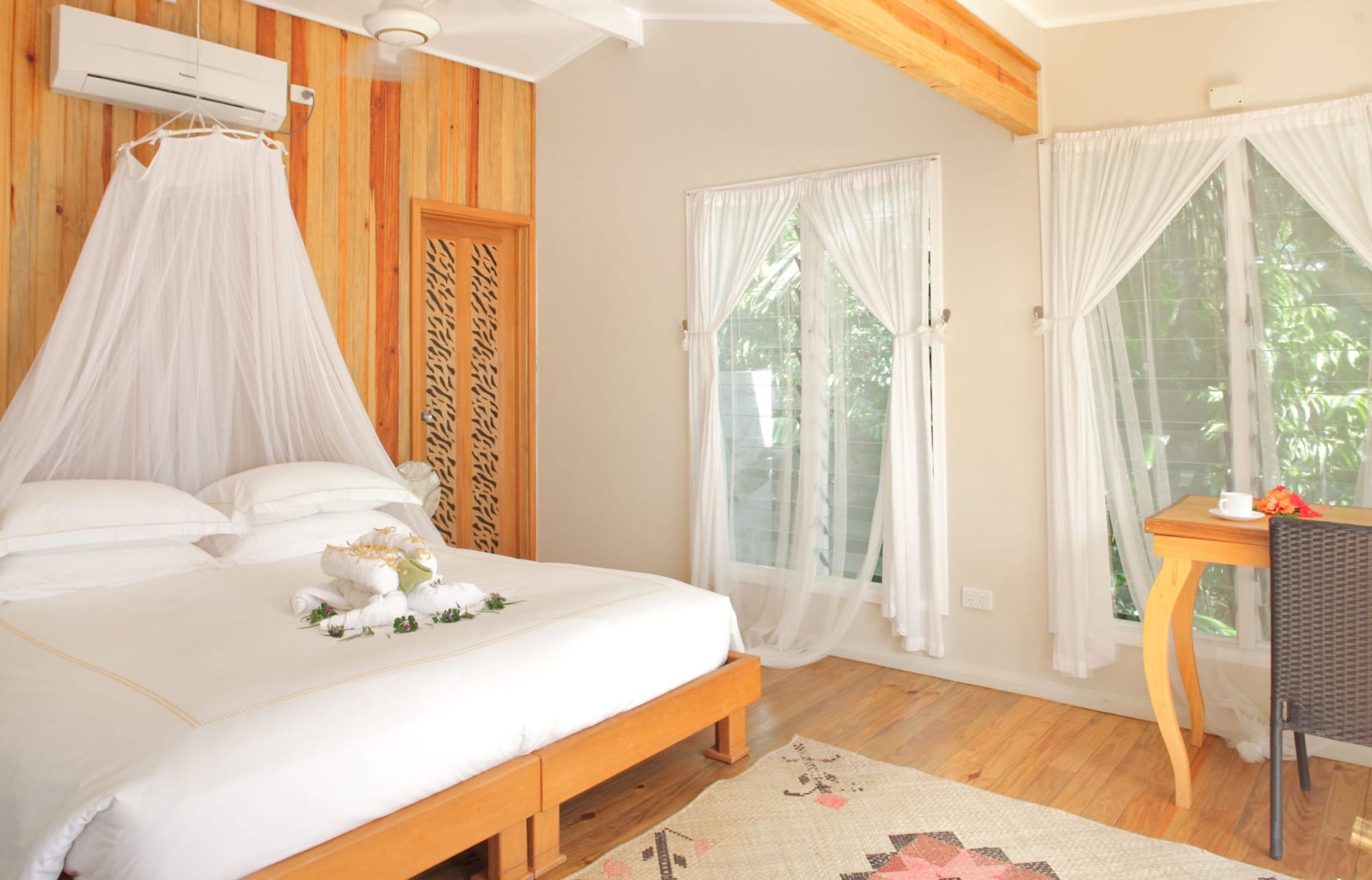 Cottage, Studio, 2 King Beds, Ocean Front