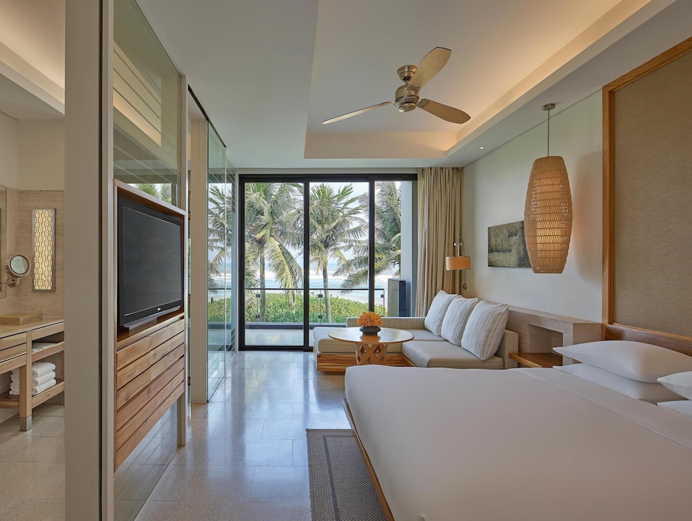 غرفة كلوب بسرير كينج بإطلالة على البحر، Hyatt Regency Danang Resort And Spa 3/10