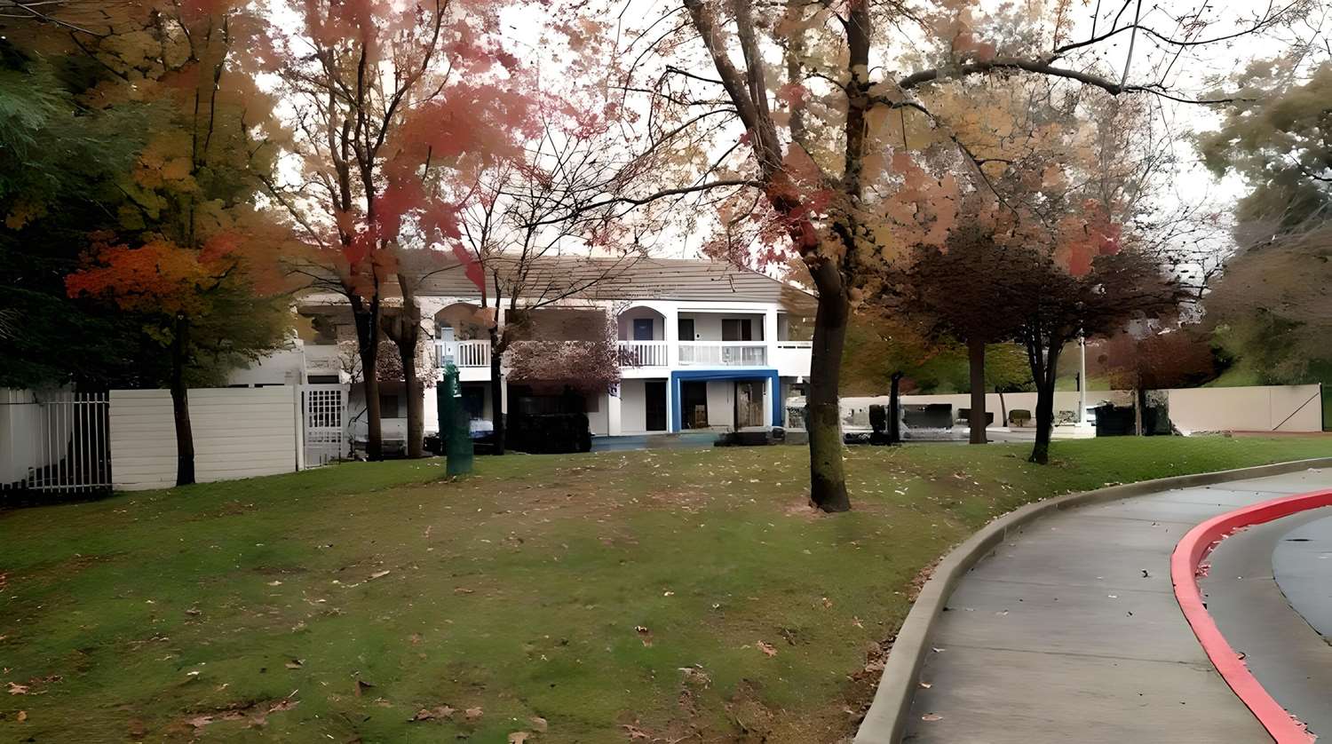 Motel6 Santa Rosa - South 13/17