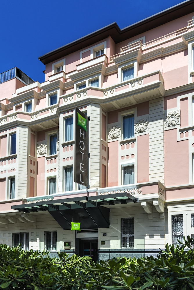 IBIS STYLES MILANO CENTRO 3/48