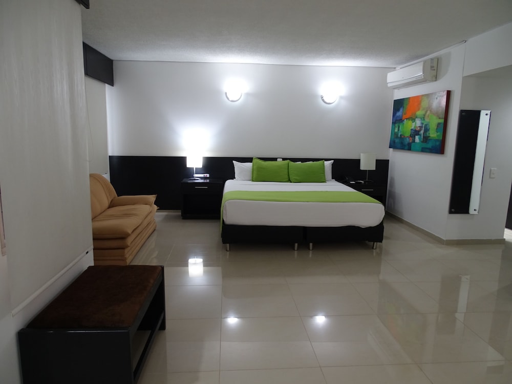 Hotel Tonchala 32/58