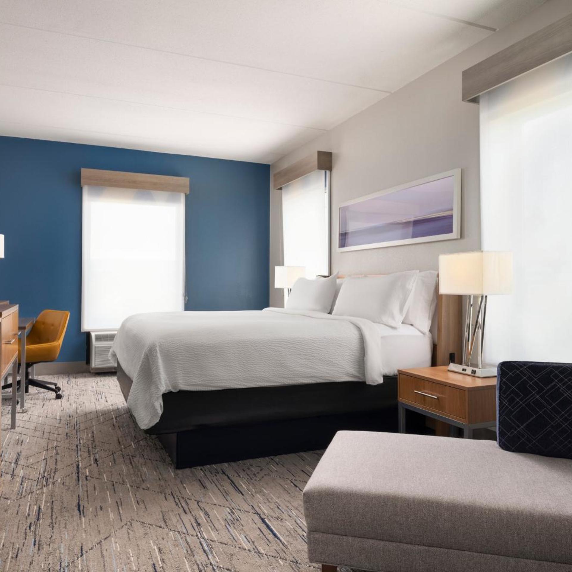 Xtra Space, Standard, King Bed
