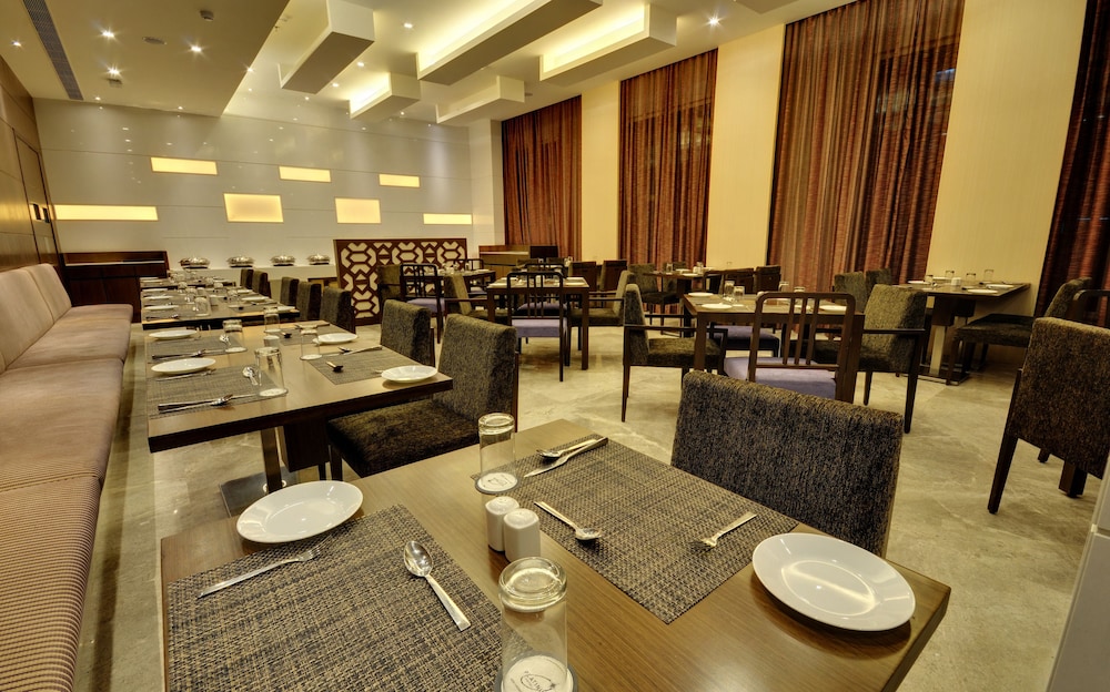 Platinum Hotel 33/43