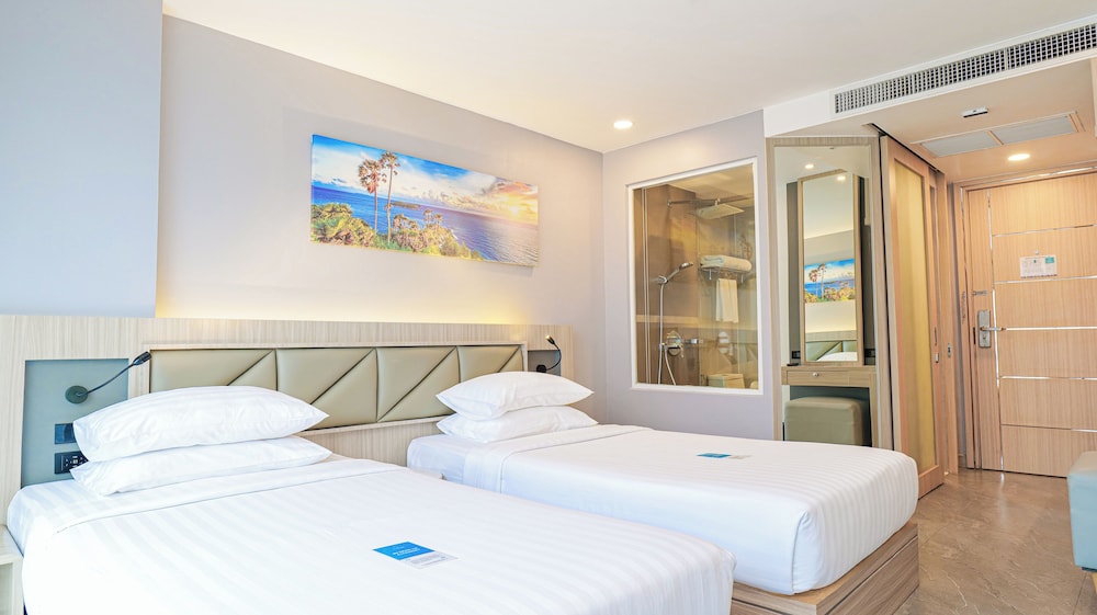 Standard, Twin Beds