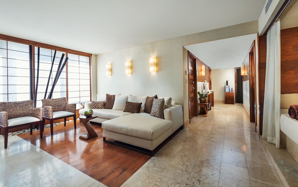 Costa d'Este Beach Resort & Spa 46/74